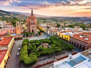 Teotihuacan, Taxco, Cuernavaca & Puebla